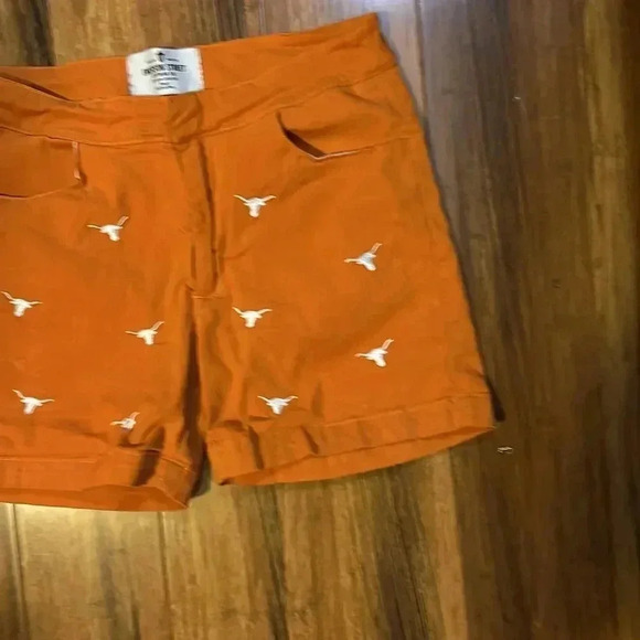 Emerson Street Long Horn Short - Picture 2 of 5